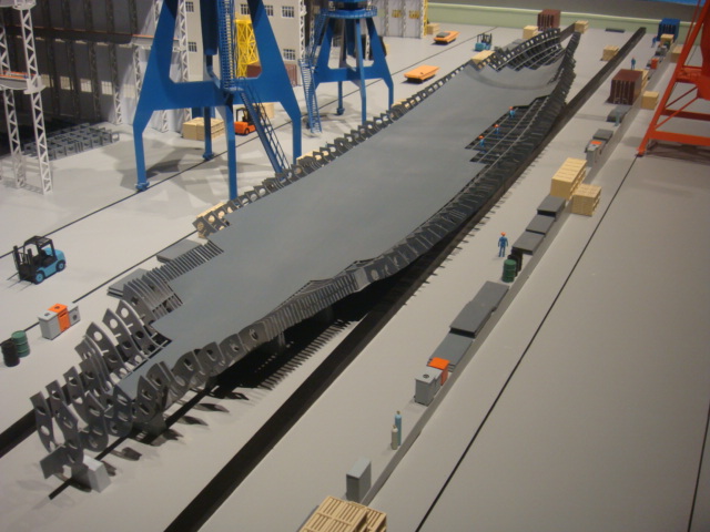 察布查尔锡伯造船场景