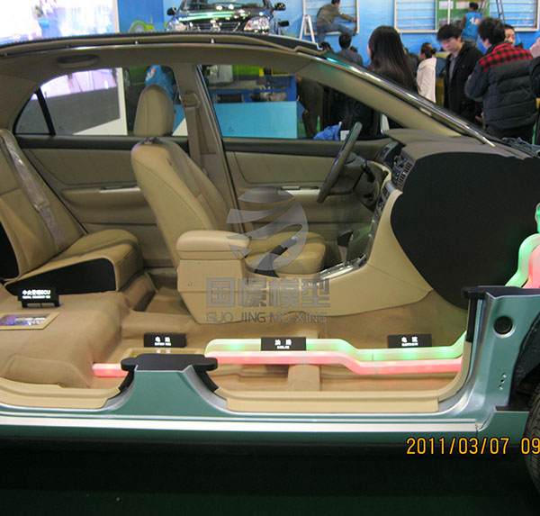 察布查尔锡伯车辆模型